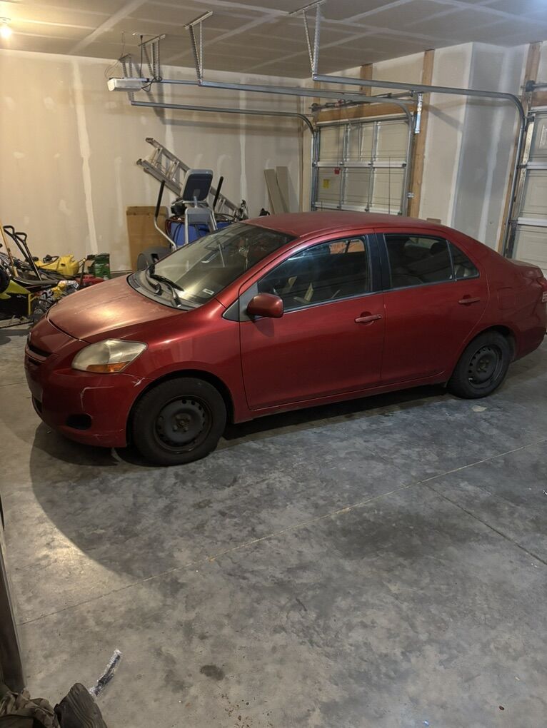 2007 Toyota Yaris Base