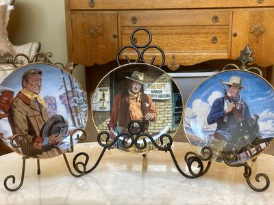 Set of Franklin Mint John Wayne Collector Plates