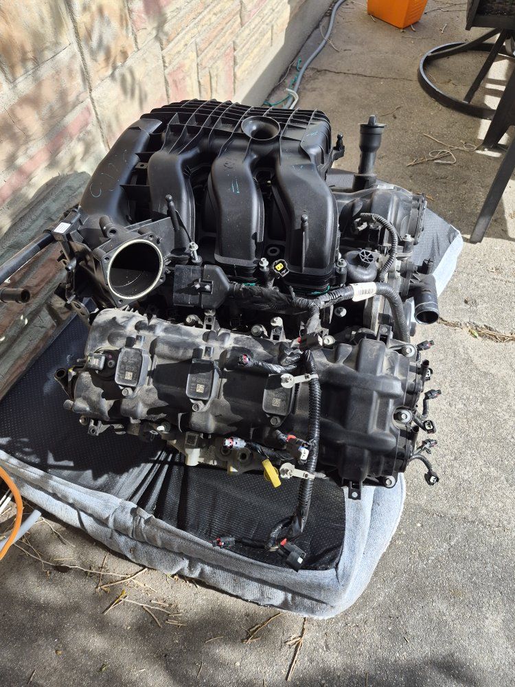 2020 dodge charger sxt 3.6l RWD engine for parts
