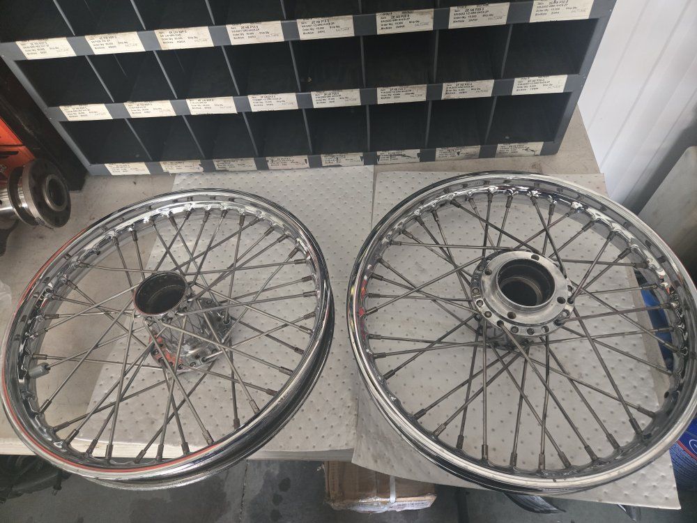 17" spindle mount wire wheels