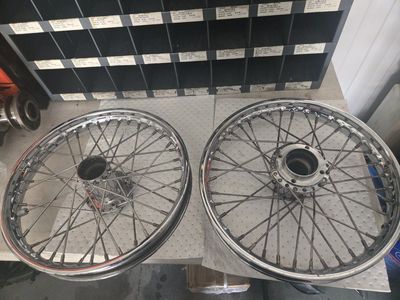 17" spindle mount wire wheels