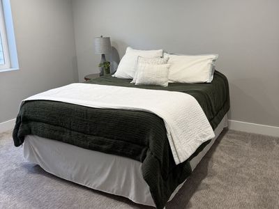 Queen bed for Lucid 10” foam mattress. Great condition, clean, no pet or smoke.