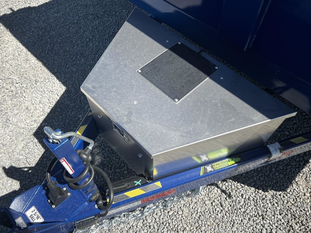 Main image 8