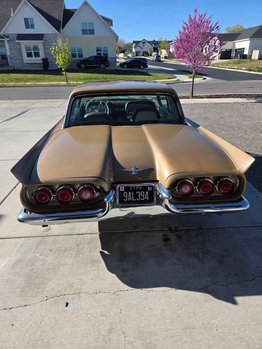 1960 Ford Thunderbird 