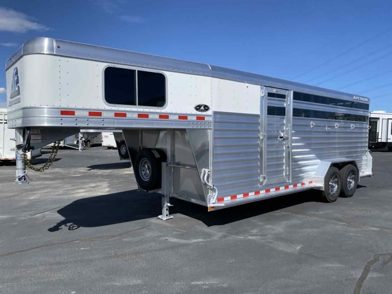 New 2026 Elite Show Cattle Livestock Trailer