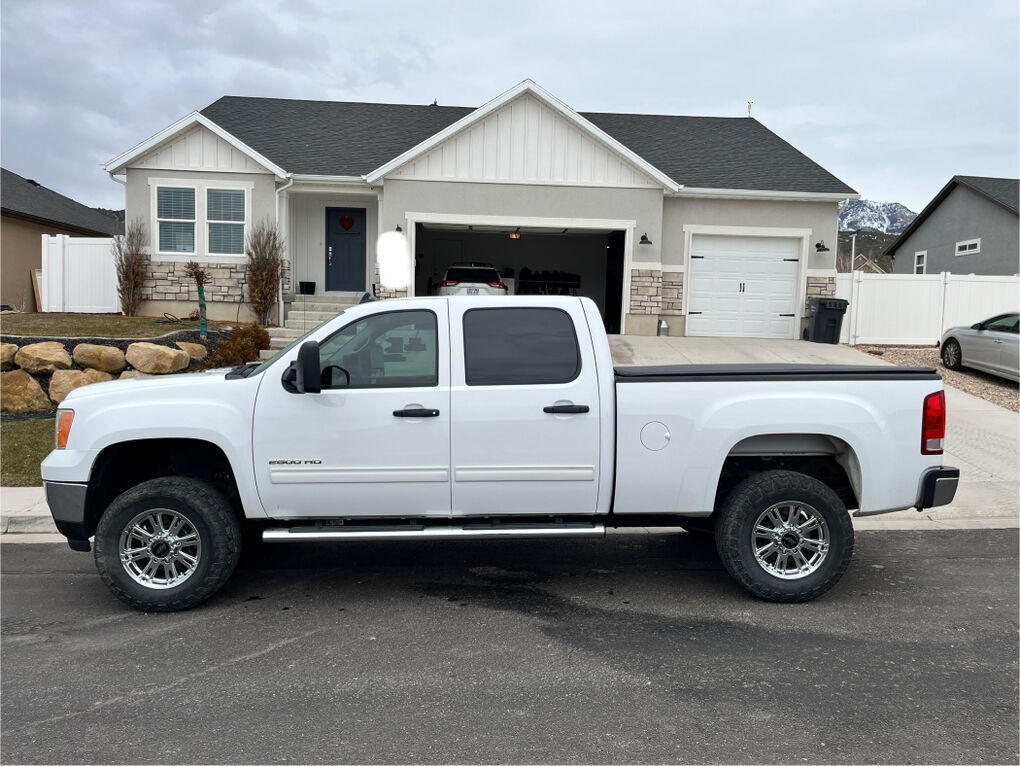 2011 GMC 2500 SLE
