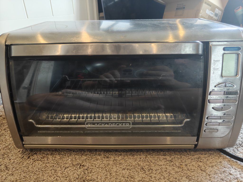 black and decker toaster oven / air fryer