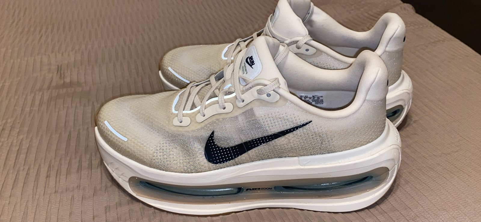 Nike Vomero Premium Air Zoom Running Shoes - Light Bone/Black, Men's Size 11