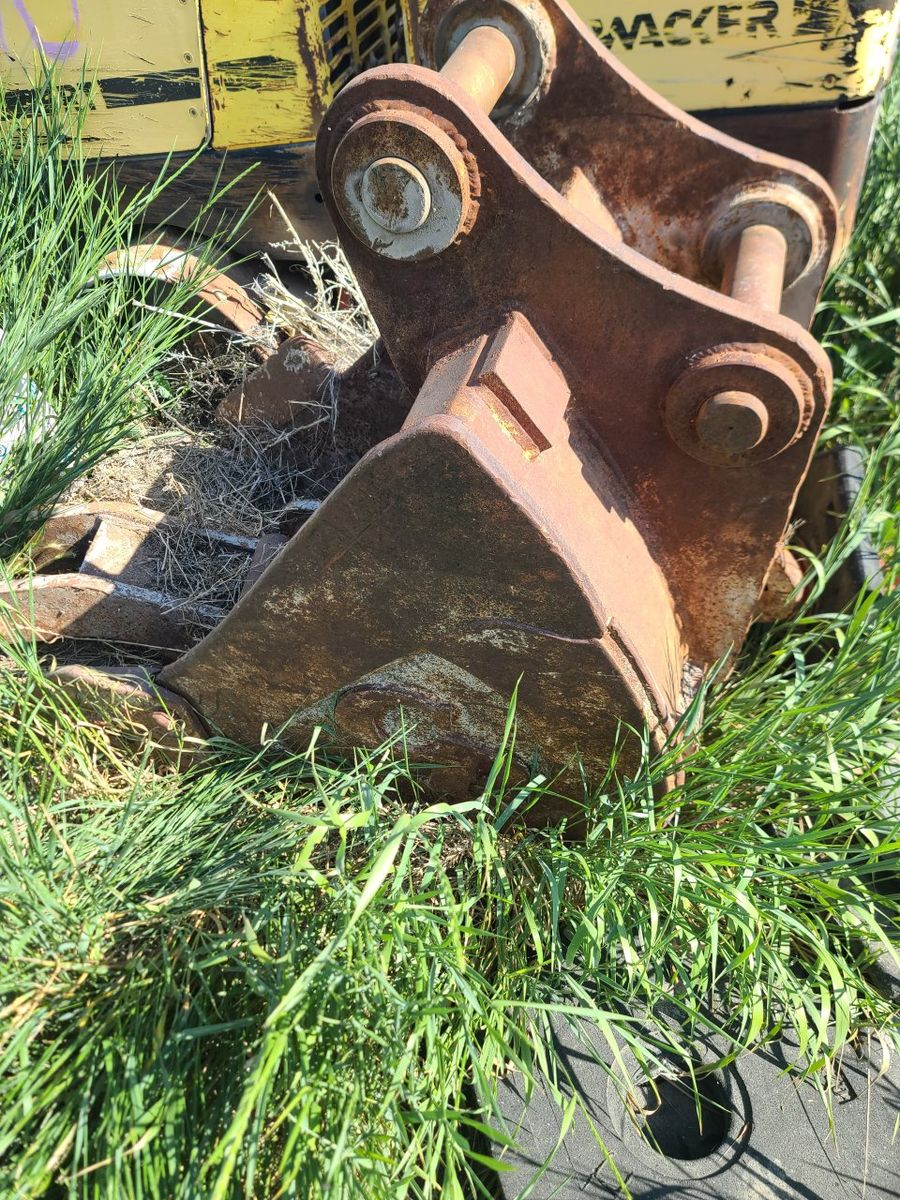 Main image 2