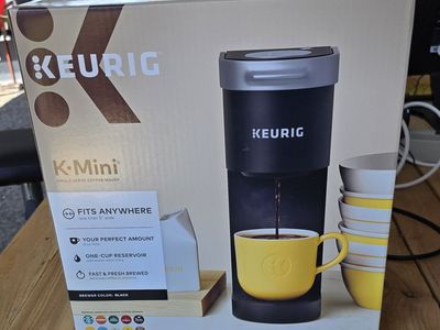 Keurig K-Mini Single Serve K-Cup Pod Coffee Maker Brand New