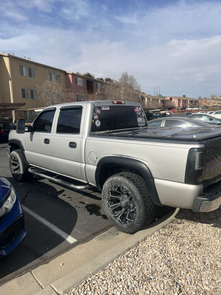 2004 CHEVROLET SILVERADO 1500 LS