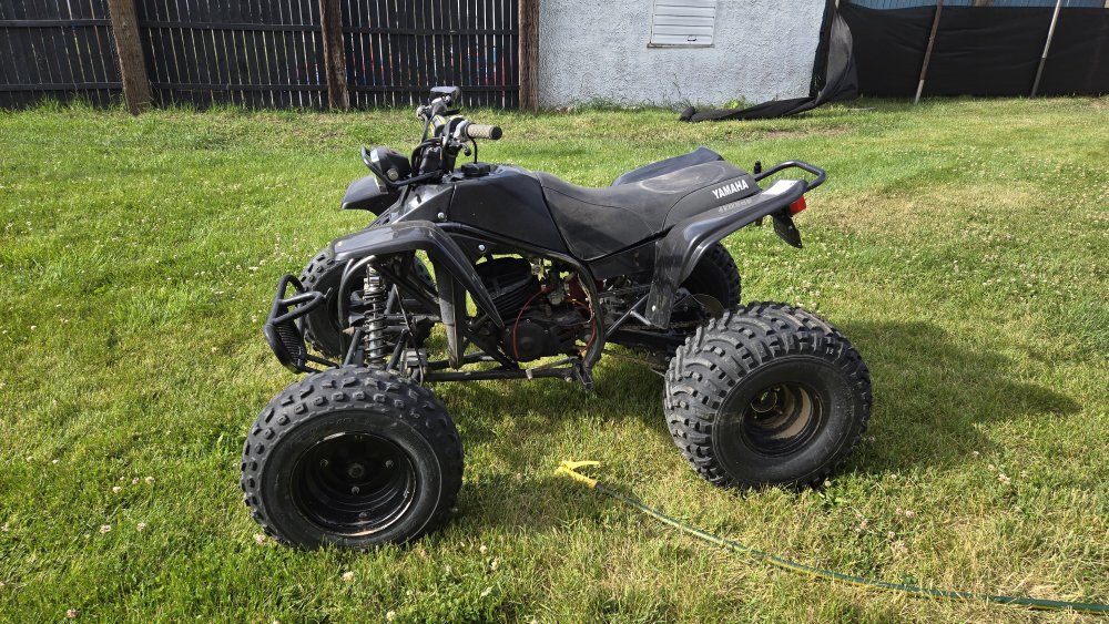 1988 yamaha Blaster 200 4wheeler - Black, 2-Stroke, Manual Transmission