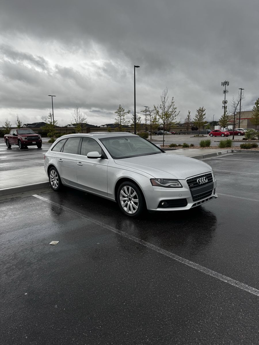2010 Audi A4 2.0T Avant Premium Plus