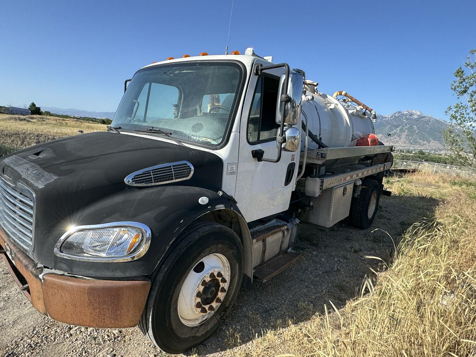 portable toilet/ septic truck
