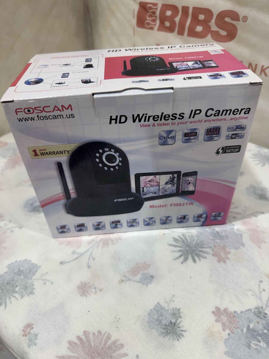 Foscam FI9821W HD Wireless IP Security Camera - Black