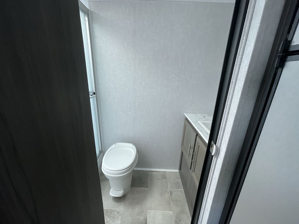 Main image 27