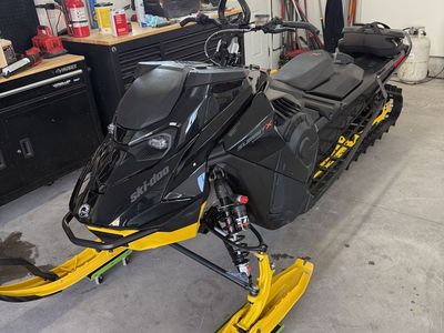 2024 skidoo summit x 850 154” Low Miles @475