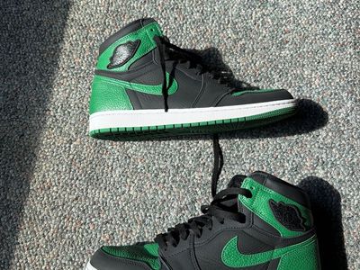 Nike Air Jordan 1 Retro High OG 'Pine Green' Black/Green Basketball Shoes
