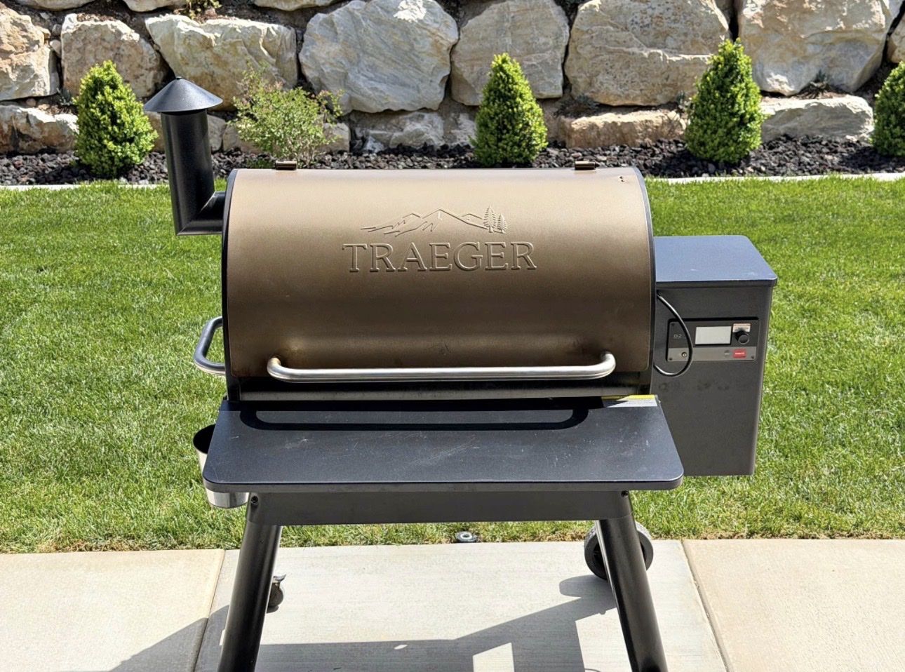 Traeger Pro 780 Smoker w/ Accessories