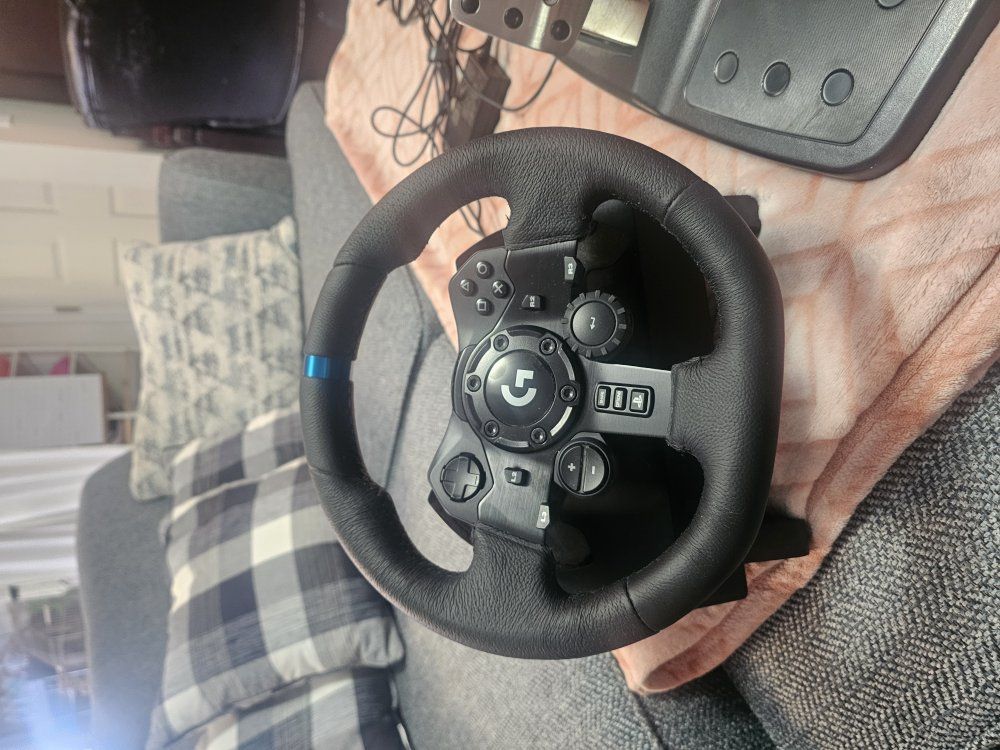 Logitech - G923 Steering Wheel and Pedals fl