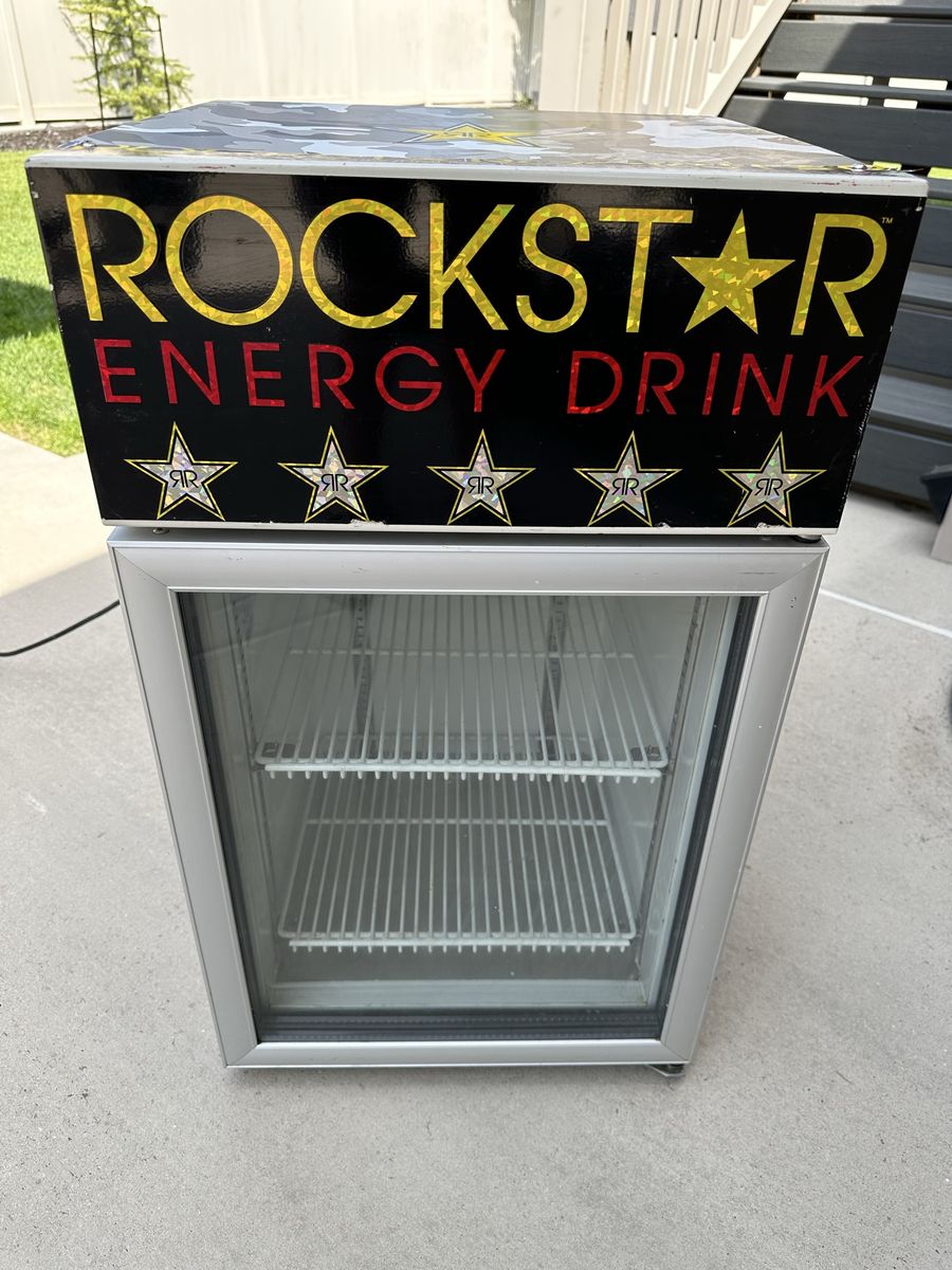 ROCKSTAR mini fridge 18.5x18.5x32.5
