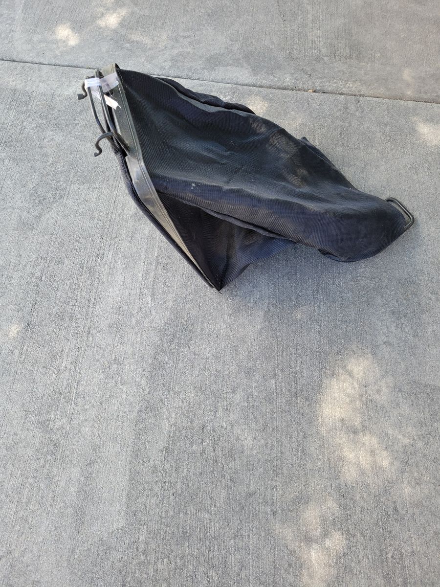 New lawnmower  clippings bag for a Snapper I believe
