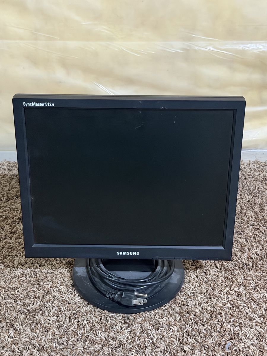 Samsung SyncMaster 512N 15-inch LCD Monitor (Model GH15LS) - Black