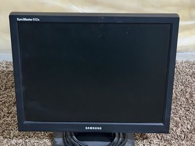 Samsung SyncMaster 512N 15-inch LCD Monitor (Model GH15LS) - Black