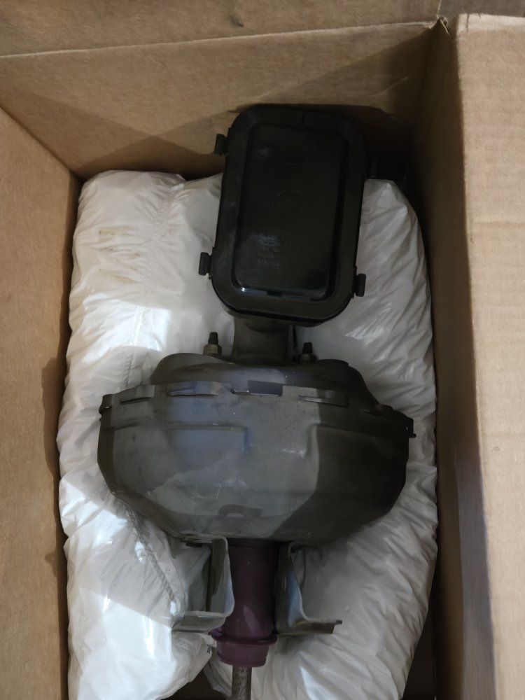 BRAKE BOOSTER AND MASTER CYLINDER OFF OF A 1986 SILVERADO K10 SUBURBAN
