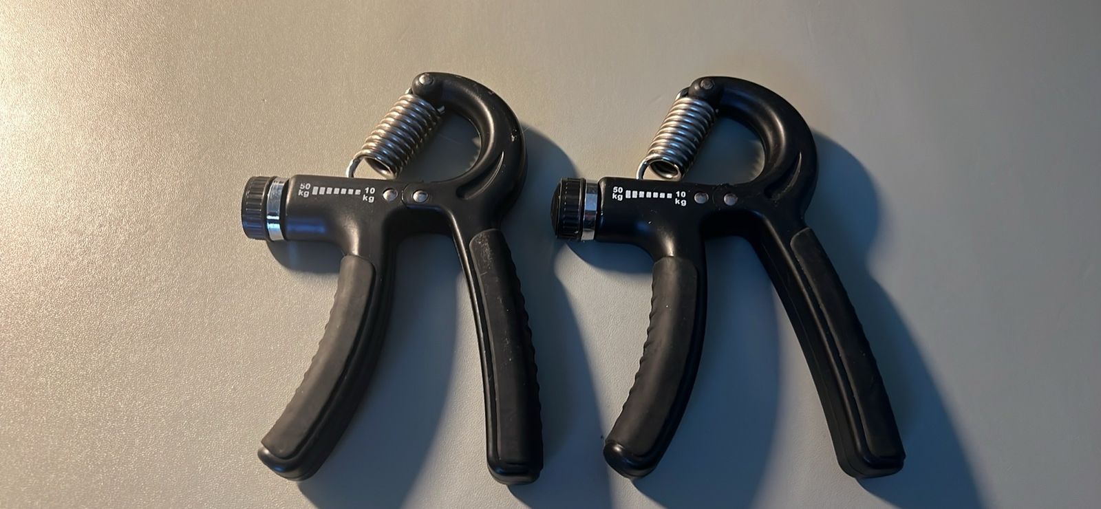 Hand Grip Exerciser Strengthener with Adjustable Resistance