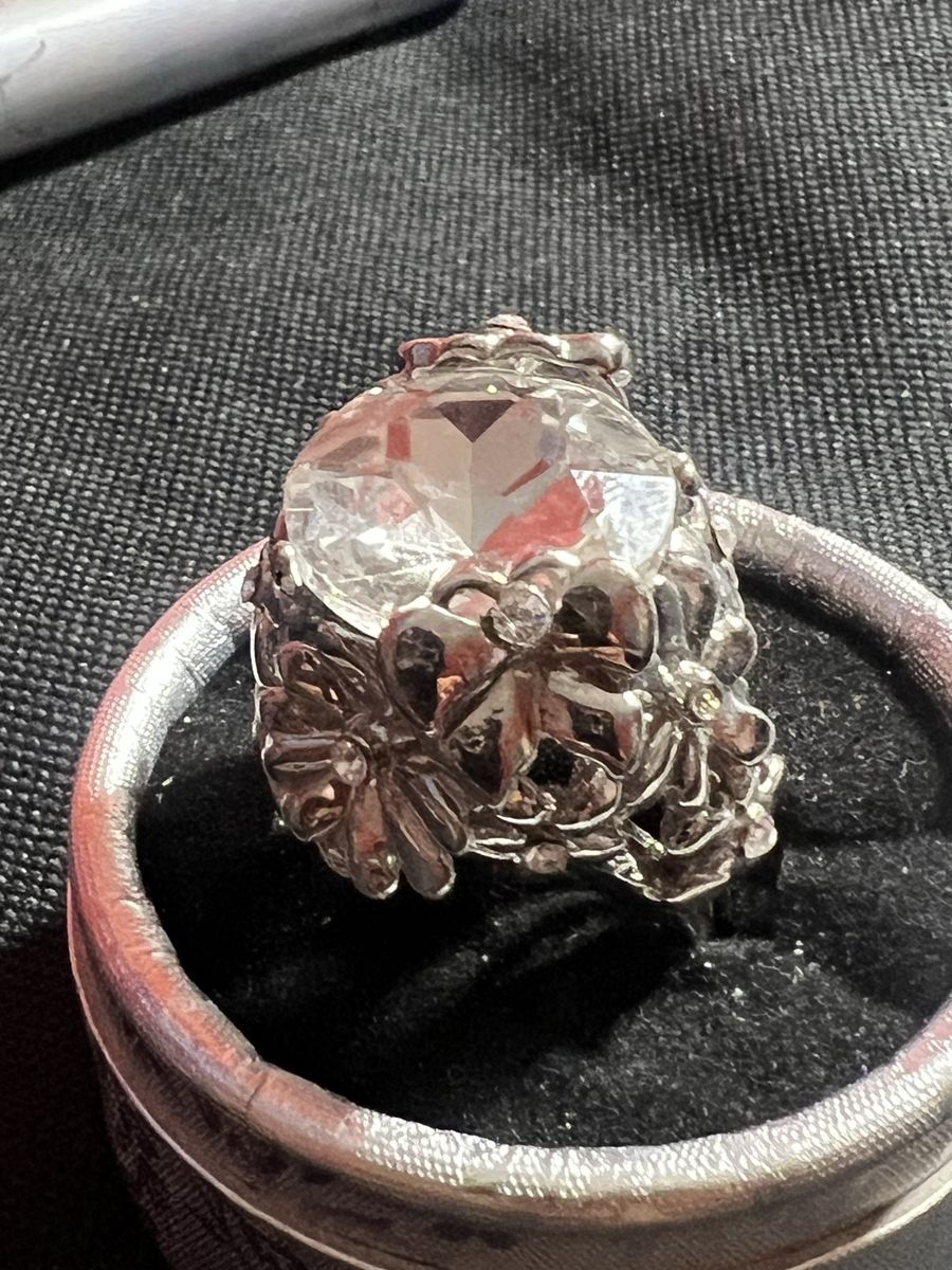 Unbranded Silver-Tone Floral Statement Ring with Large Clear Gemstone size-9.5