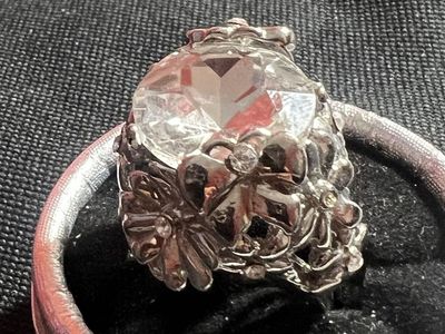 Unbranded Silver-Tone Floral Statement Ring with Large Clear Gemstone size-9.5
