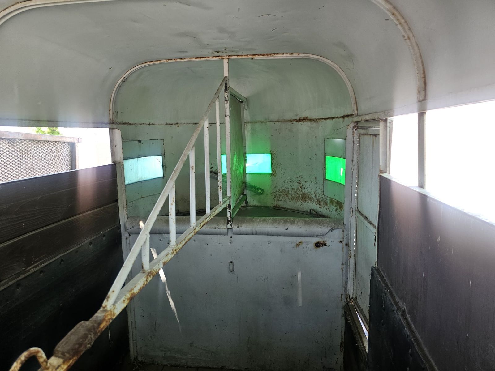 Main image 11