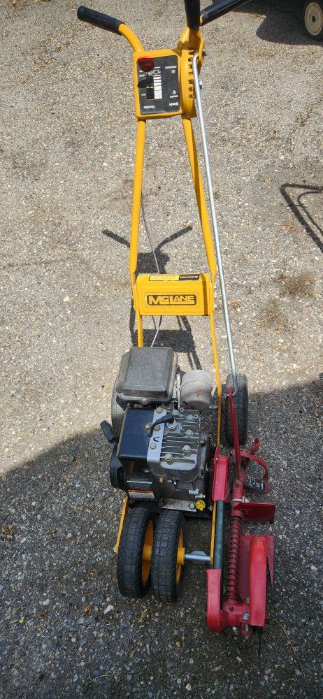 McLANE Gas-Powered Lawn Edger - 3.5 HP Briggs & Stratton Engine - Yellow/Red