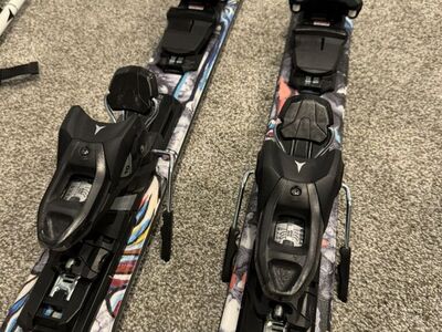 Atomic Bent 85 150CM Skis with Bindings
