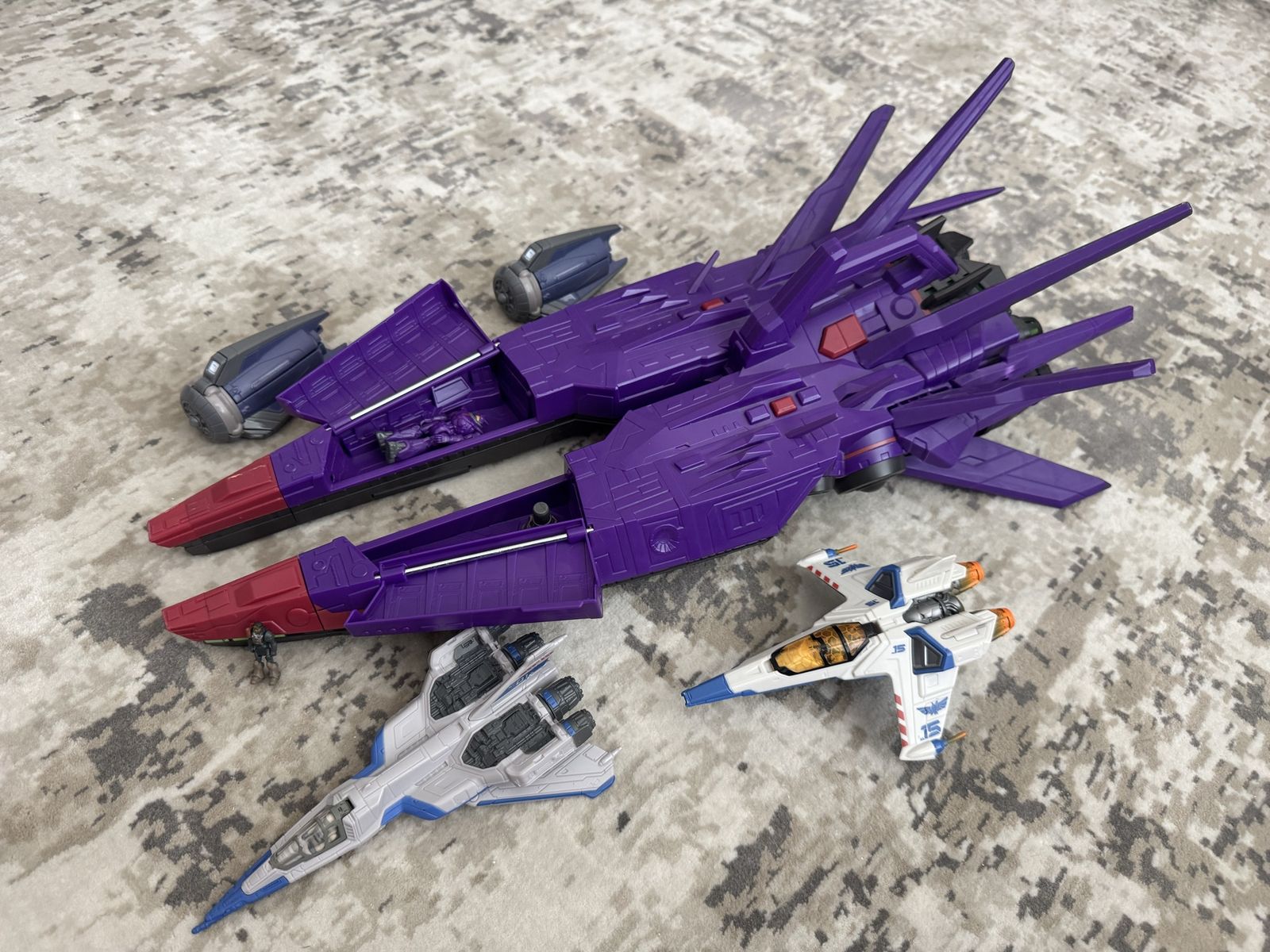 Buzz lightyear movie spaceship and accessories