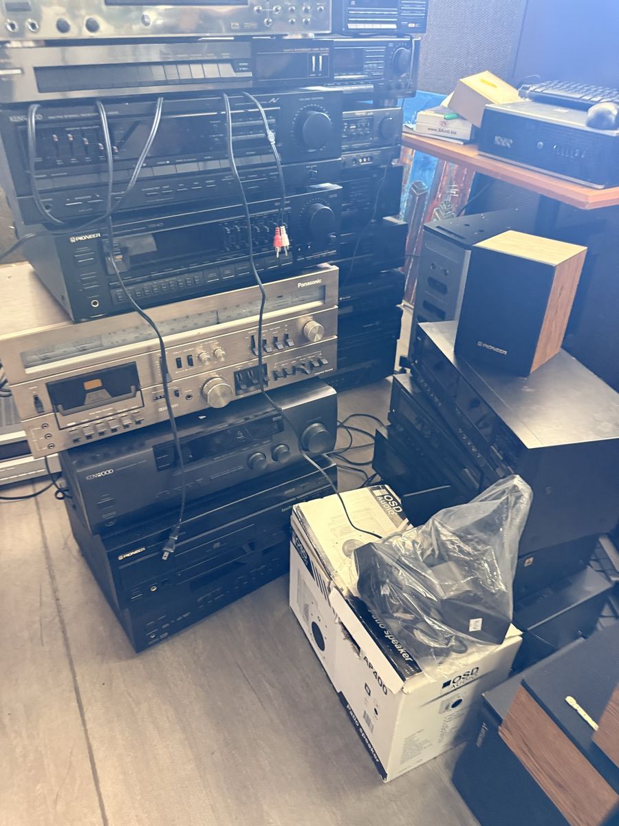 Main image 6