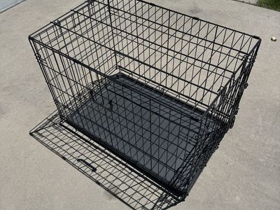Black Wire Pet Crate Dog Kennel with Removable Plastic Tray