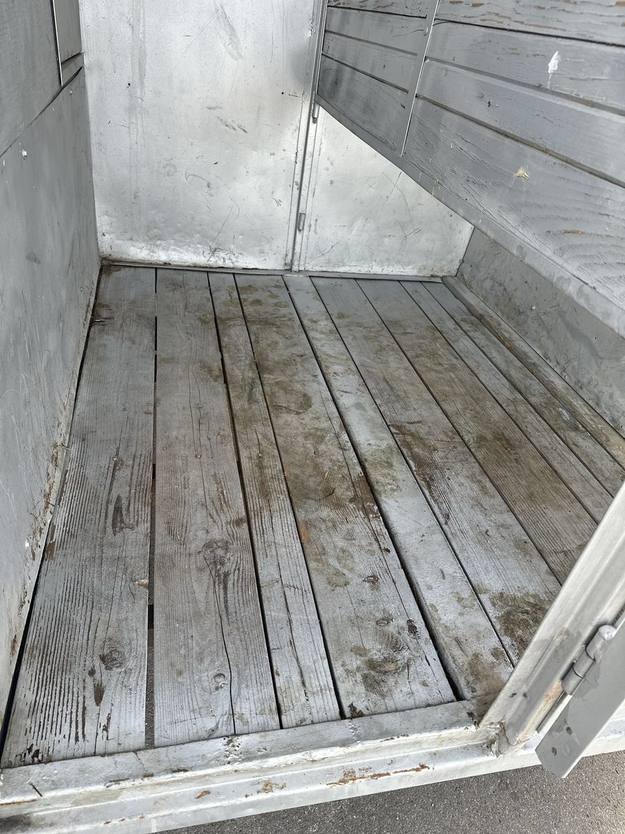 Main image 8