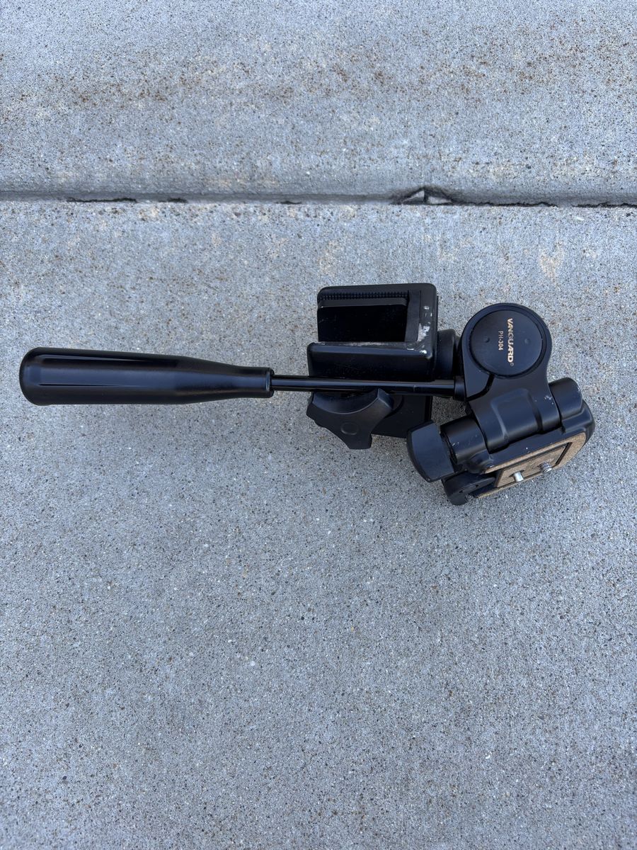  Vanguard PH-304 Pan Head Tripod Mount