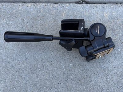 Vanguard PH-304 Pan Head Tripod Mount