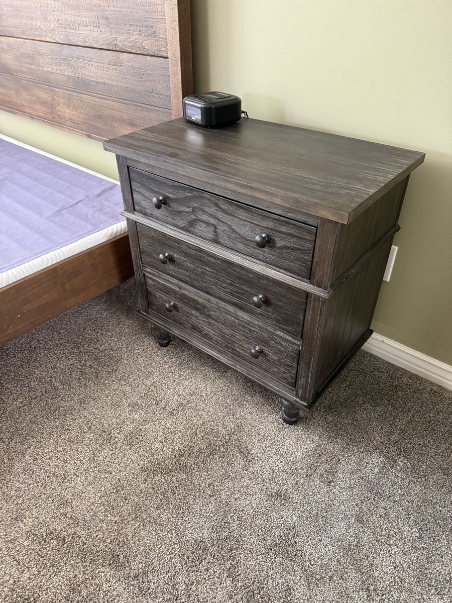 Night stand