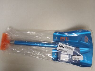 BCA B1 EXT snow shovel