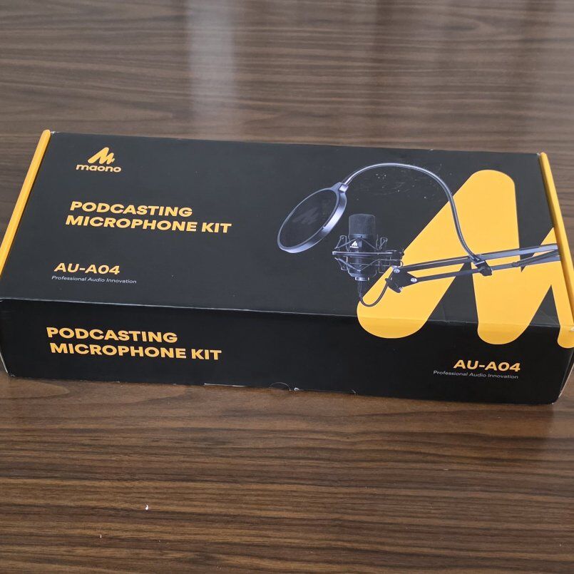 maono Podcasting Microphone Kit AU-AO4
