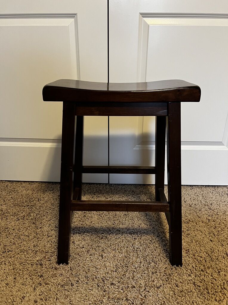 Solid Wood Saddleback Stool 24 Inches