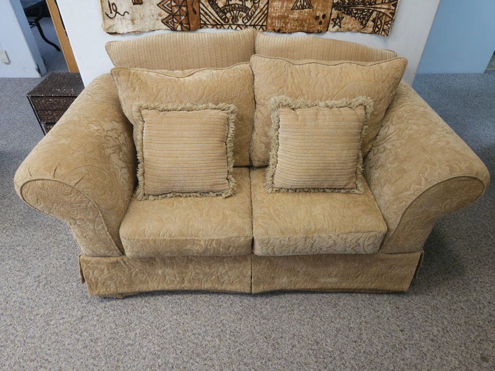 Great Couch for CHEAP!!!