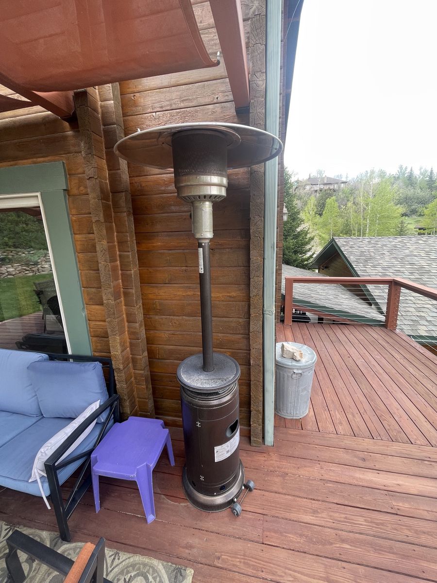 Main image 3