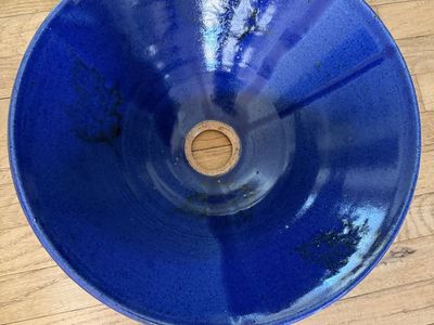Ceramic sink