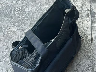 Pet carrier tote bag