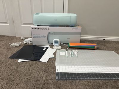 Cricut Explore 3 Smart Cutting Machine with Tools & Materials, Excellent Condition